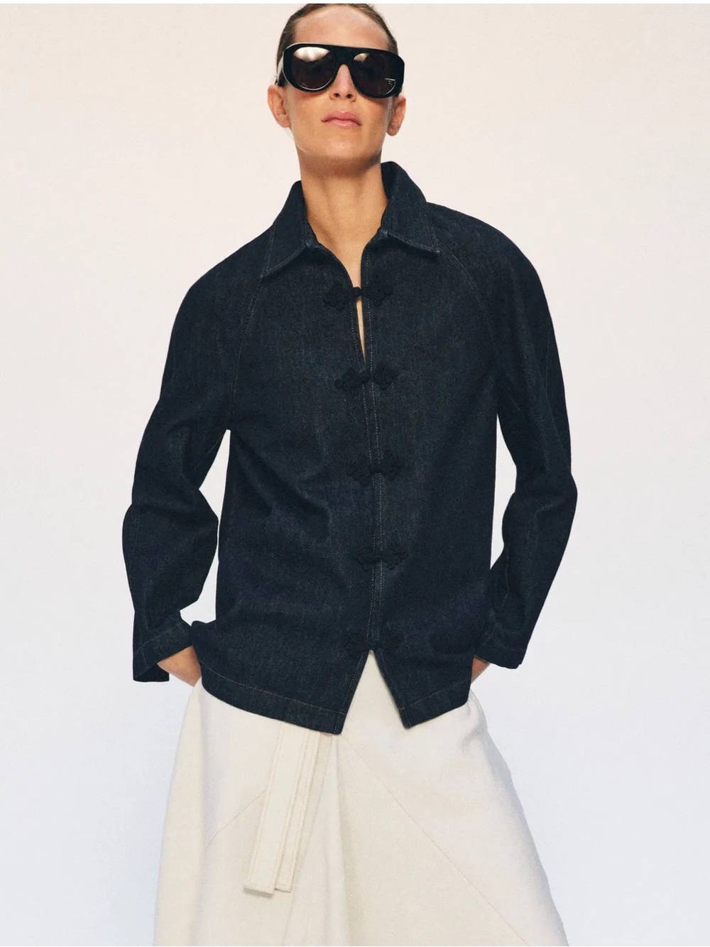 NWT ZW COLLECTION DENIM JACKET WITH FROG CLASPS